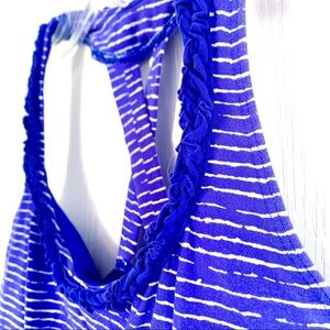 Lucy Yoga Ruffle Tank 💪‎ Periwinkel/White